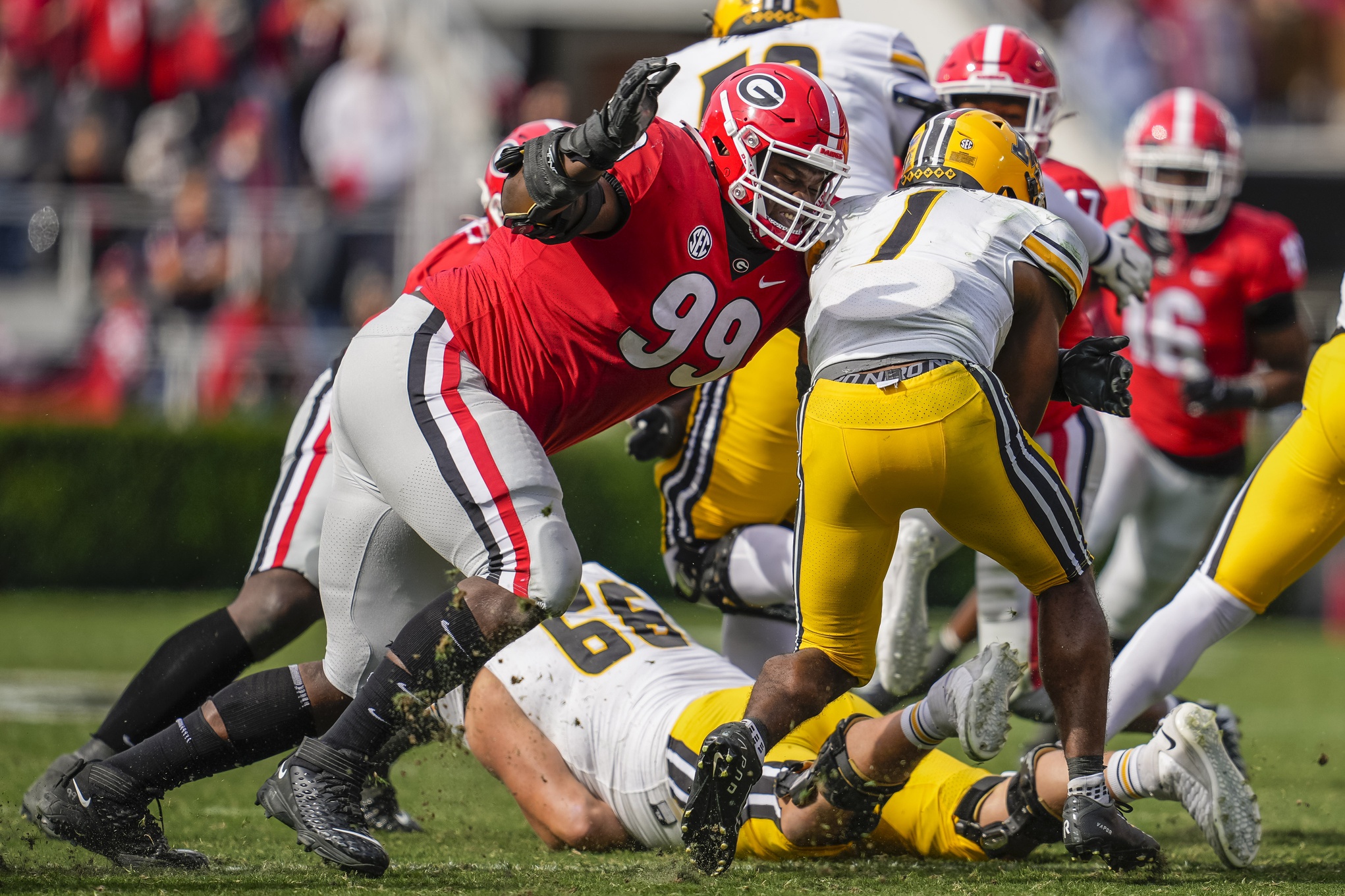 draft-pros-and-cons-top-5-interior-defensive-linemen-2022-nfl-draft-jordan-davis-devonte-wyatt