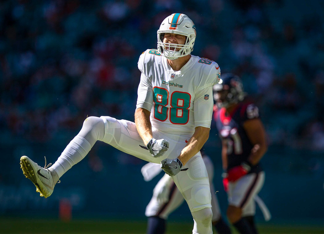 fantasy-football-2022-nfl-free-agency-tight-ends-erickson
