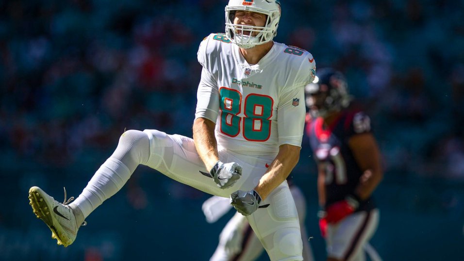 Fantasy Football 2022: Top 5 NFL Free Agent Tight Ends