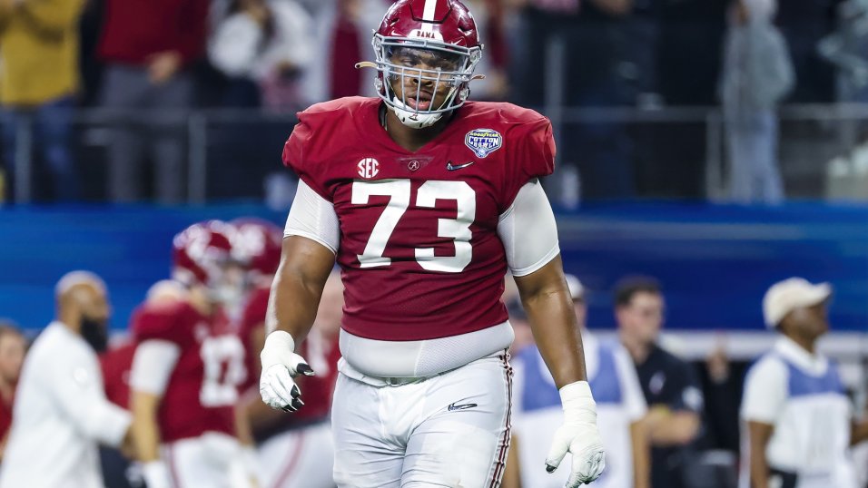 Clustering the top 2022 NFL Draft OT prospects: Alabama's Evan