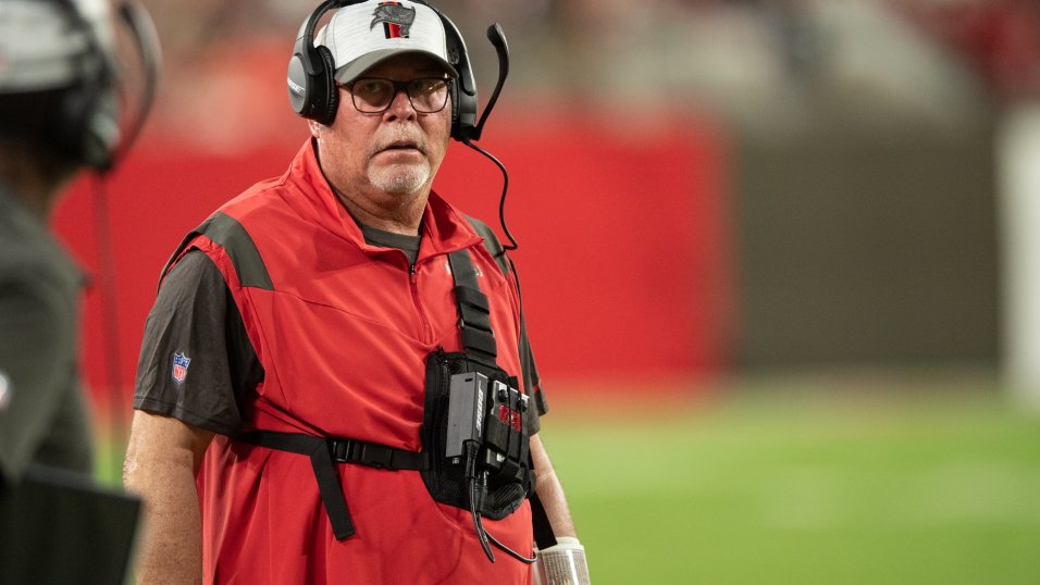 Buccaneers coach Bruce Arians announces his retirement - The