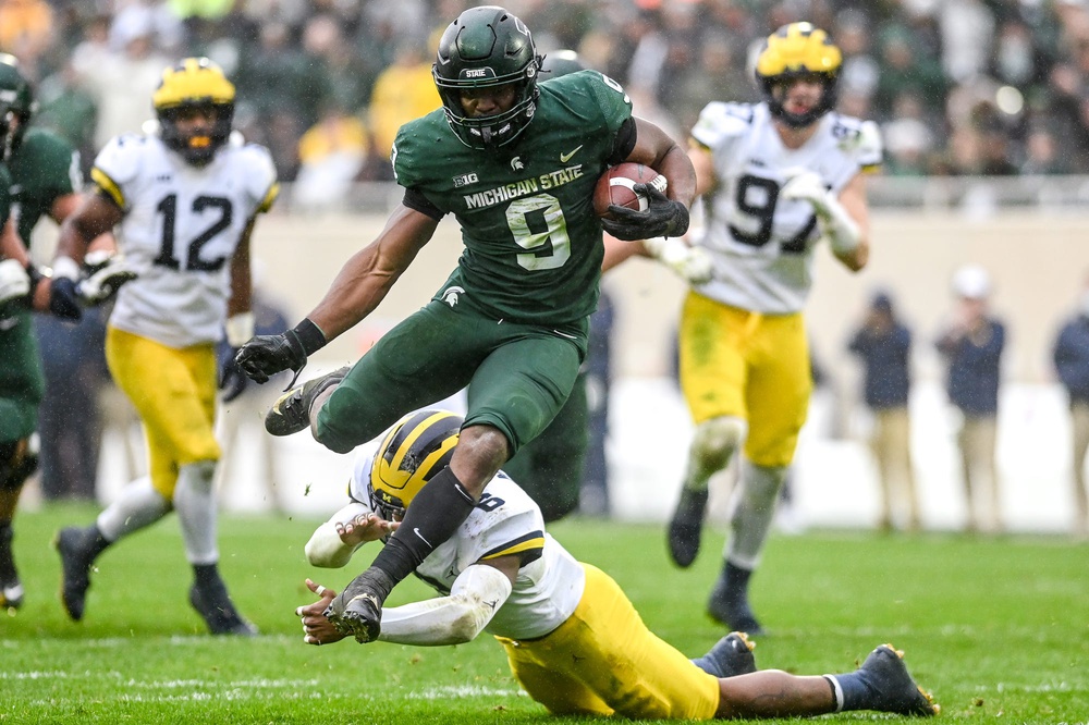 draft-breaking-down-running-back-production-by-offensive-line-performance-to-help-rank-2022-nfl-draft