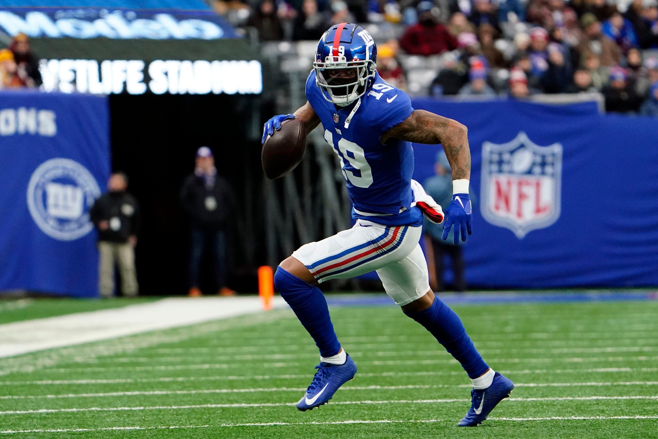 fantasy-football-10-wide-receivers-that-are-undervalued-based-on-their-projected-targets-2022
