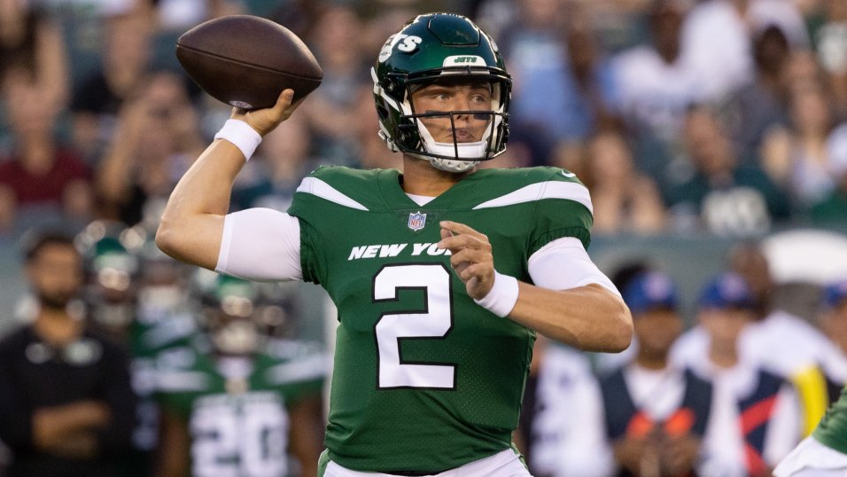 Giants, Jets quarterback situations not looking good heading into