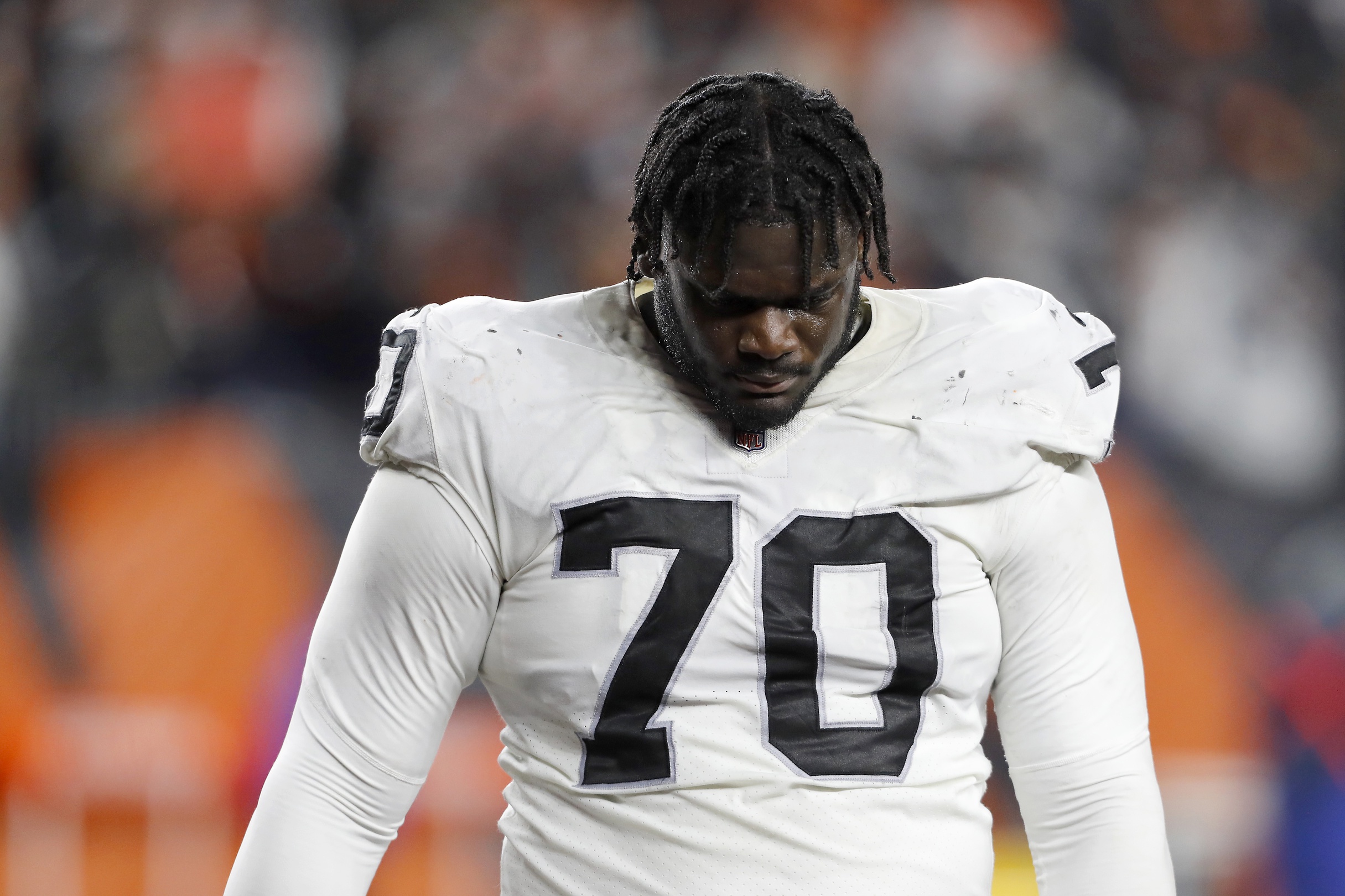 Buy or Sell: Sources weigh in on Alex Leatherwood's fit with Bears, Patriots' offense and more | NFL News, Rankings and Statistics | PFF