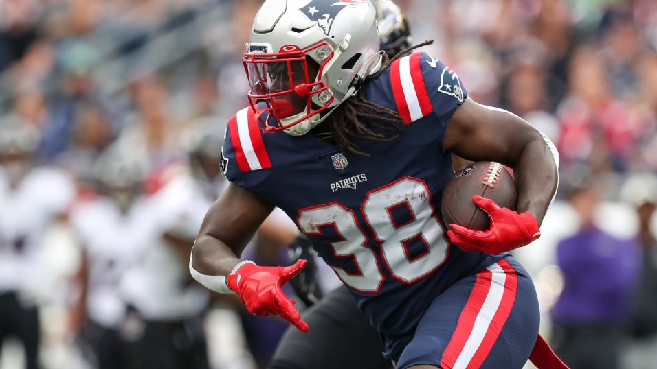 Fantasy Football Trade Advice: Rhamondre Stevenson, Cordarrelle Patterson  among top buy-low, sell-high candidates heading into Week 12