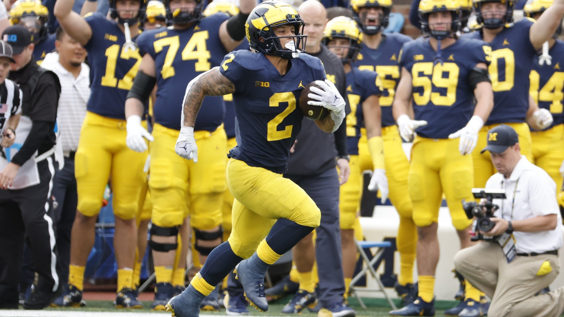 2022 Pff Midseason College Football Awards Alabamas Bryce Young Michigans Blake Corum Among 4111