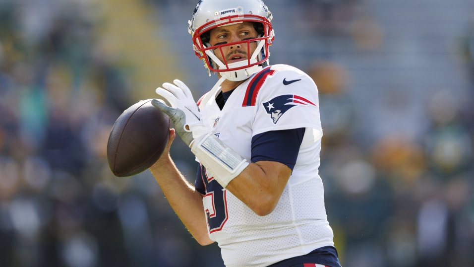 Houston, USA. October 2, 2022: Chargers quarterback Chase Daniel (4) on the  field during warmups before the start of an NFL game between the Texans and  the Chargers on Oct. 2, 2022