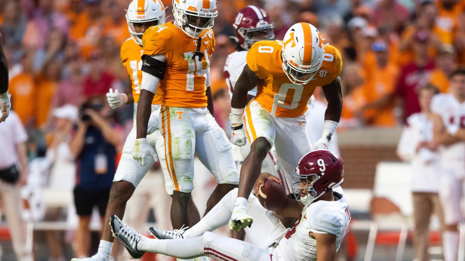 Week 9 College Football Picks Bet the Under in KentuckyTennessee