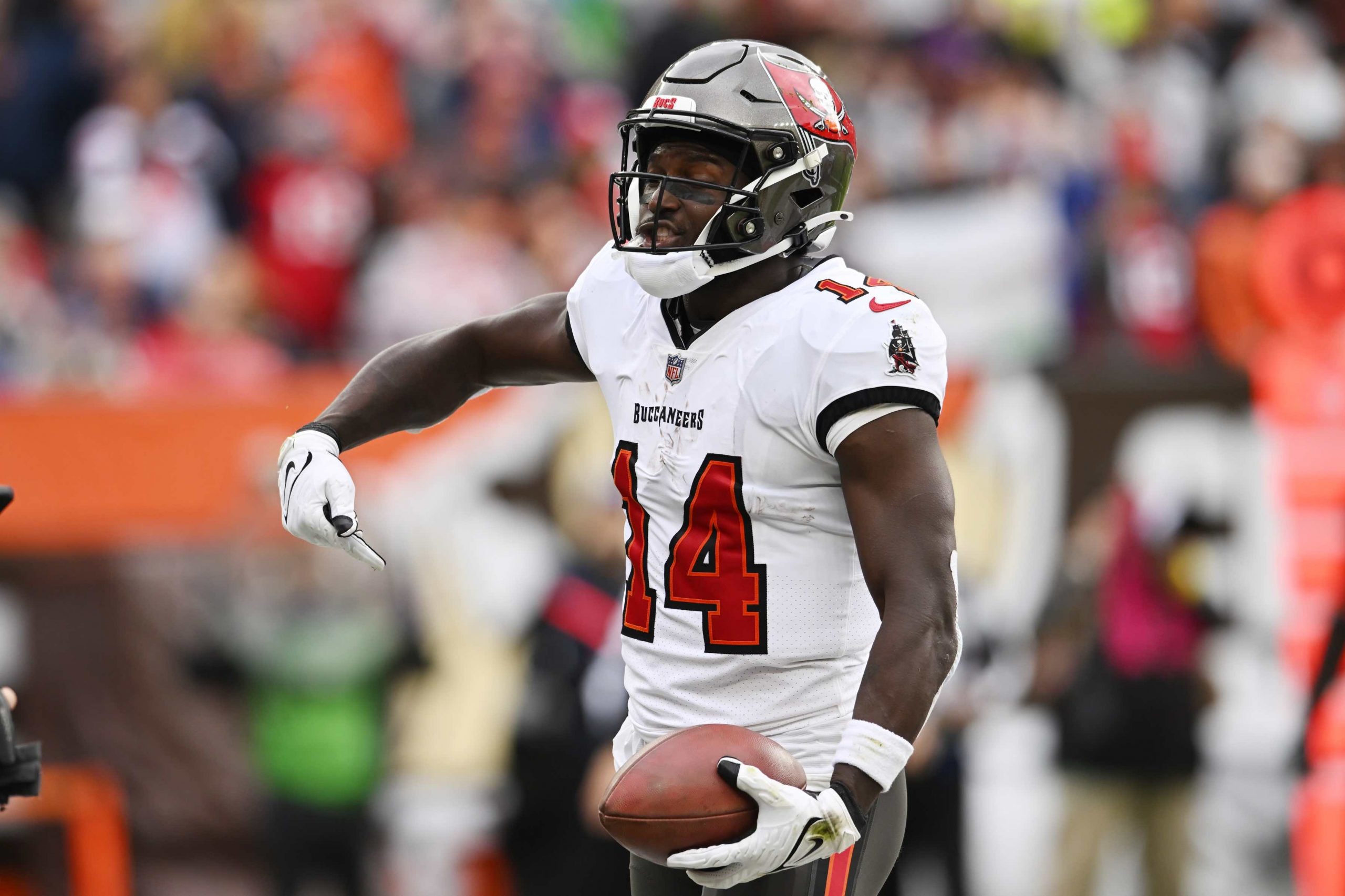 fantasy-football-wide-receivers-to-target-and-avoid-based-on-their-2024-role