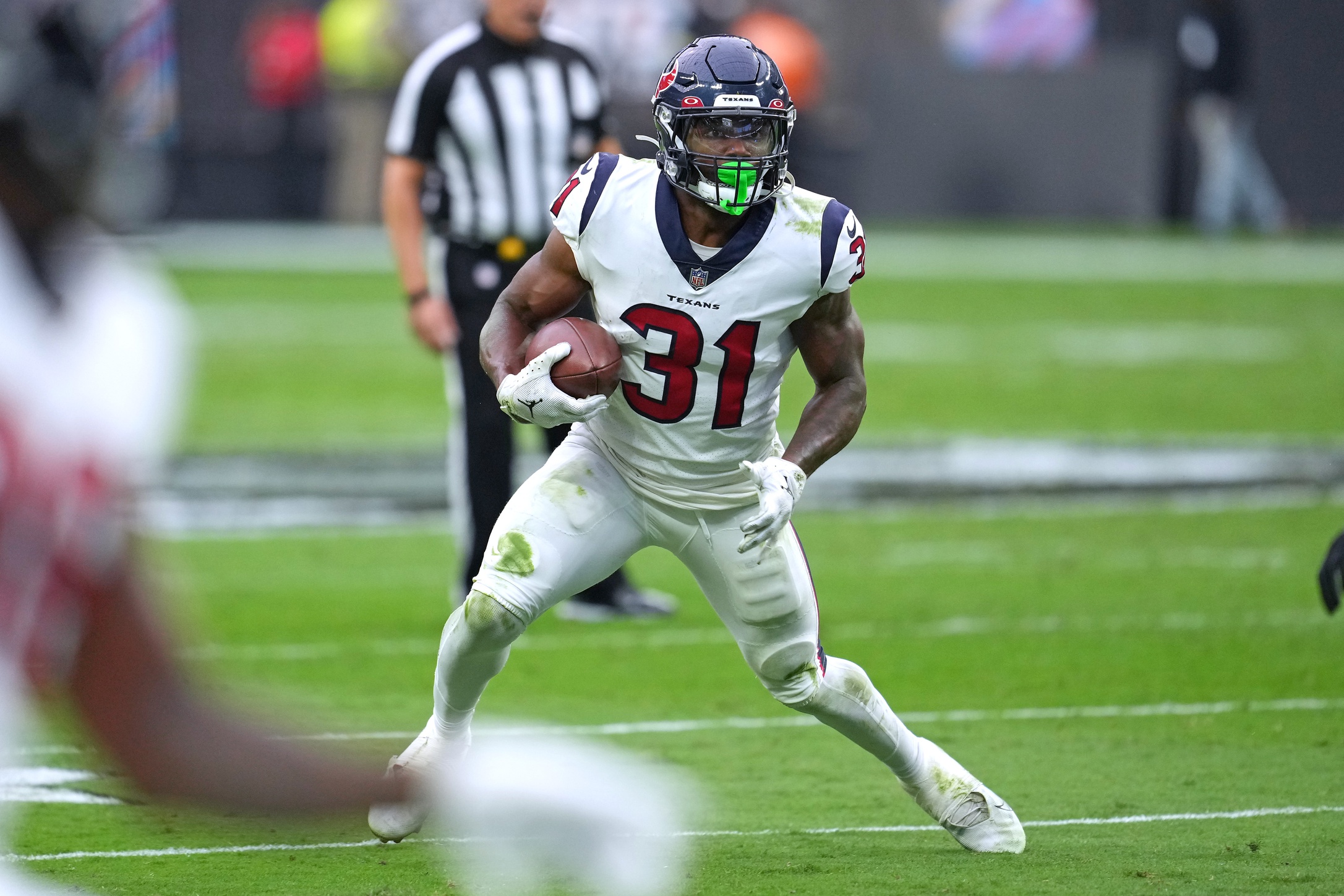 nfl-pff-2022-midseason-nfl-all-rookie-team-dameon-pierce-sauce-gardner