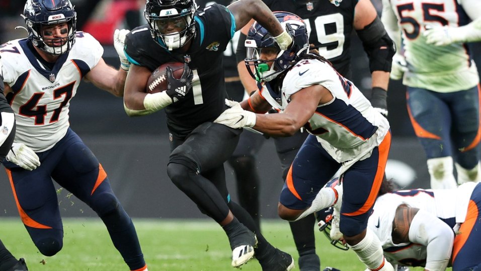 NFL Week 9 Early-Sunday Staff Picks: Player props, spread bets and more, NFL and NCAA Betting Picks
