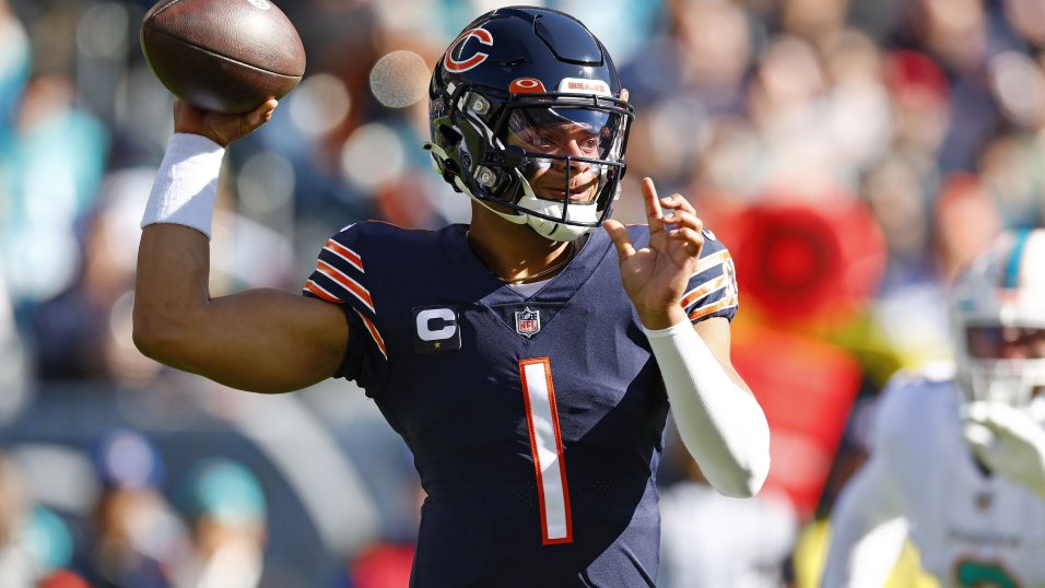 The Chicago Bears are putting the ball in Justin Fields' hands, and he's  breaking out, NFL News, Rankings and Statistics
