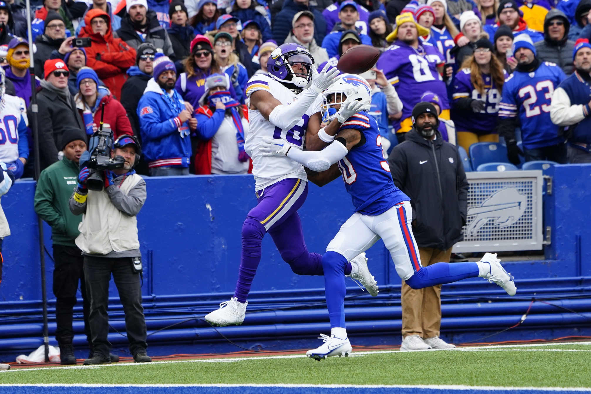 bet-nfl-week-12-betting-market-movers-cowboys-giants