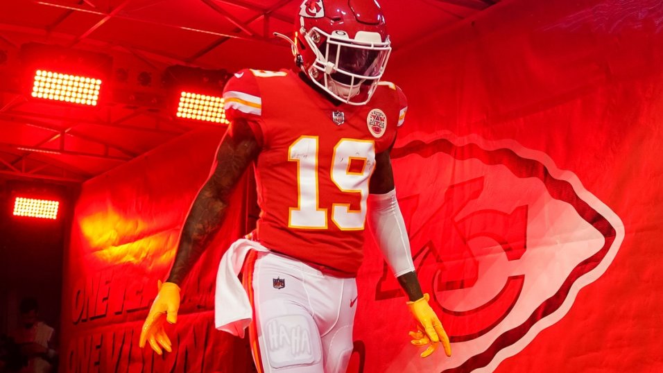 NFL Week 11: Best single-game parlays for Sunday's games, including  Kadarius Toney's Chiefs breakout, NFL and NCAA Betting Picks