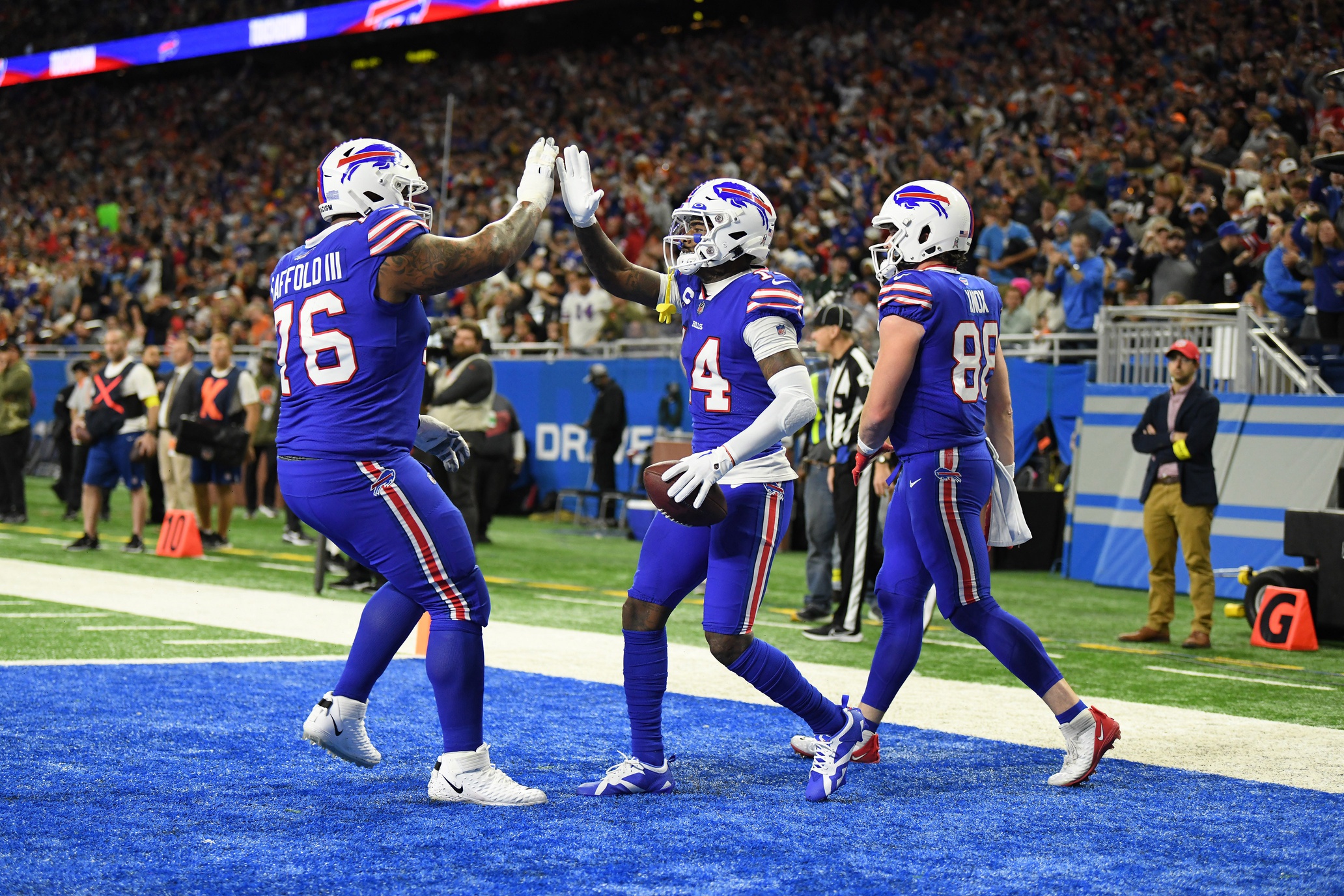 news-bet-nfl-week-13-schedule-odds-best-bets-spread-picks-predictions-lines