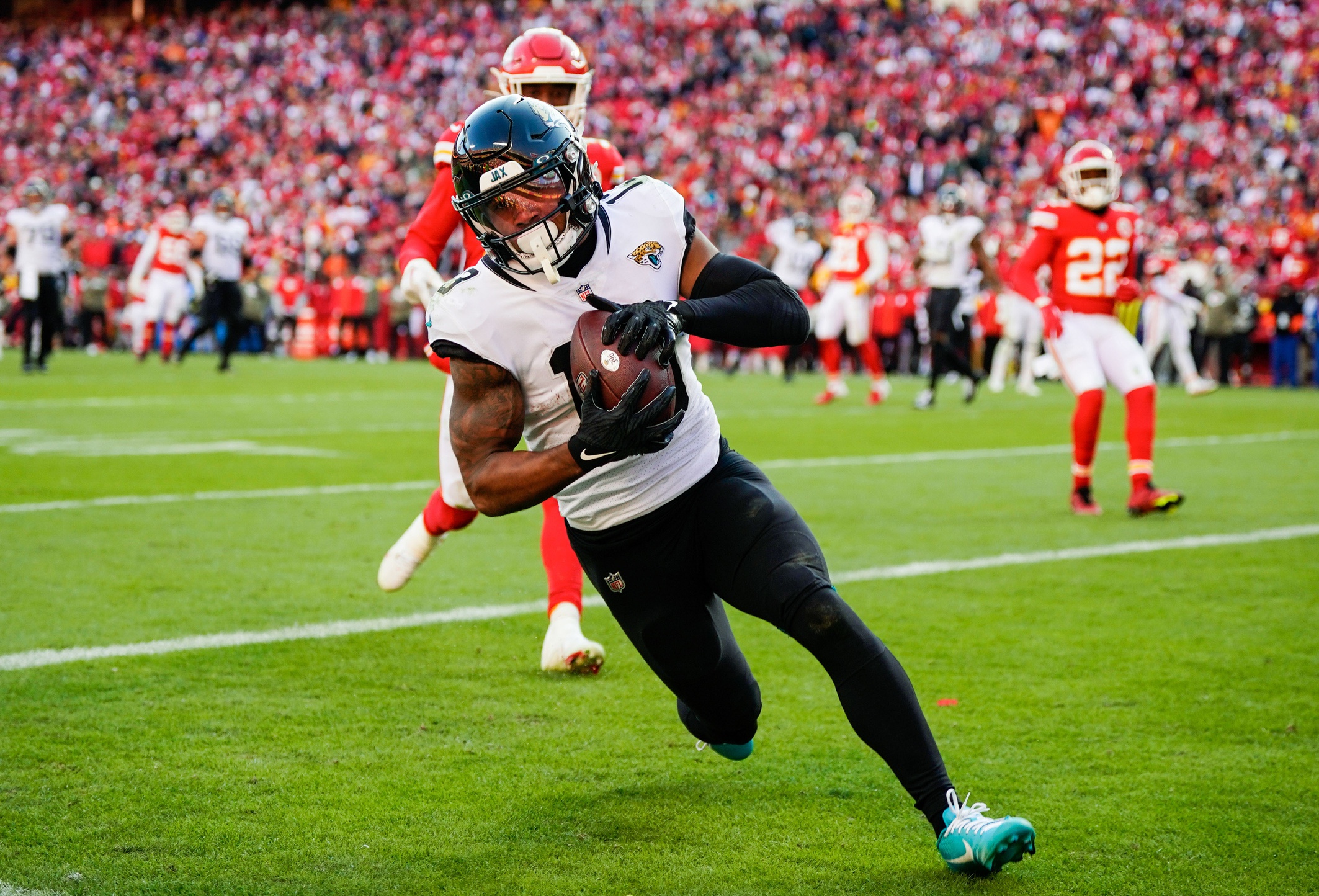 fantasy-football-week-16-draftkings-thursday-night-football-showdown-jacksonville-jaguars-new-york-jets