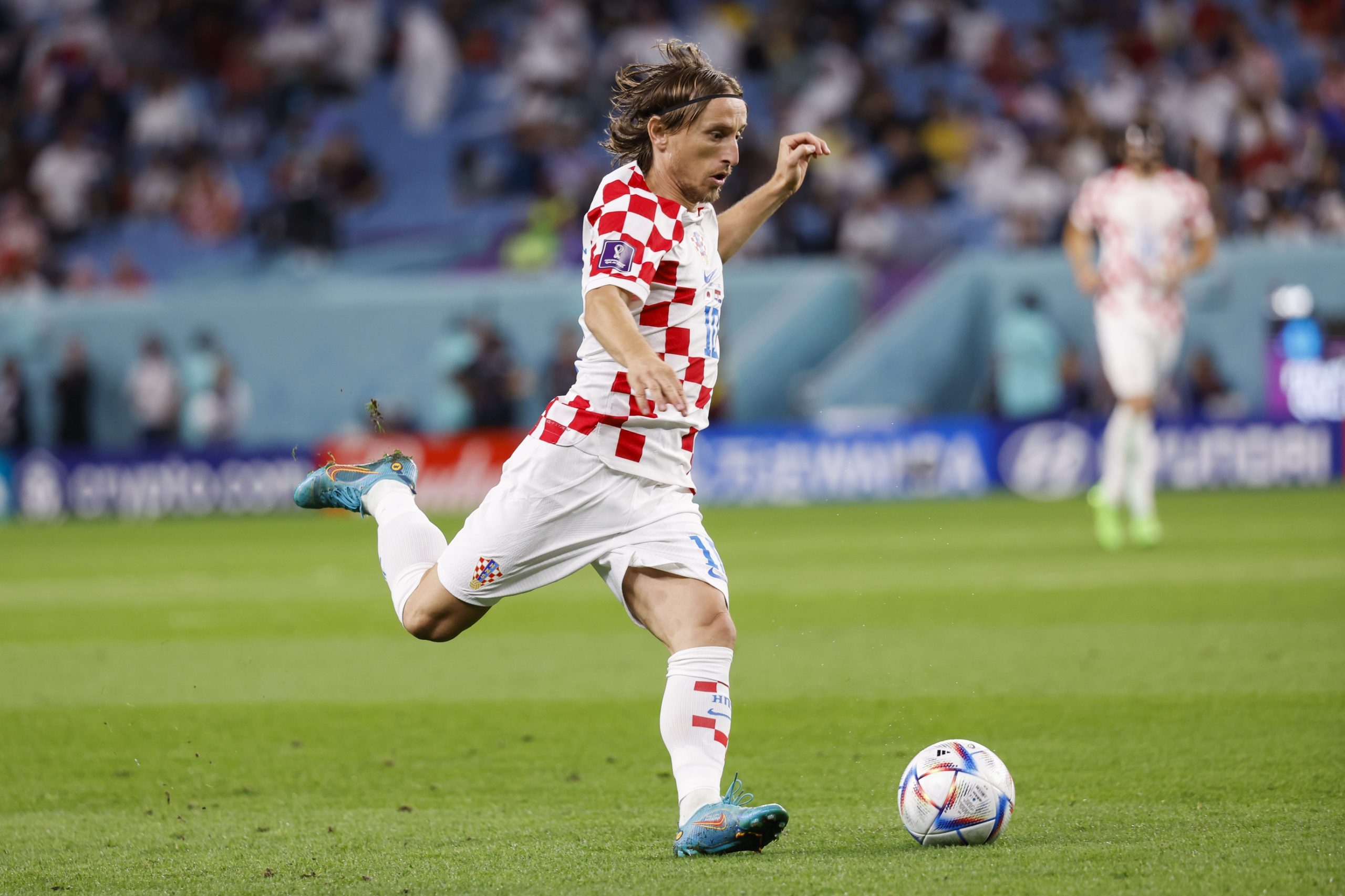 Croatia advances to the semifinals after eliminating Brazil in penalty kicks, 2022 FIFA World Cup