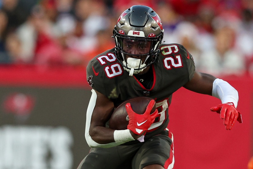 fantasy-football-week-16-draftkings-sunday-night-football-showdown-tampa-bay-buccaneers-vs-arizona-cardinals