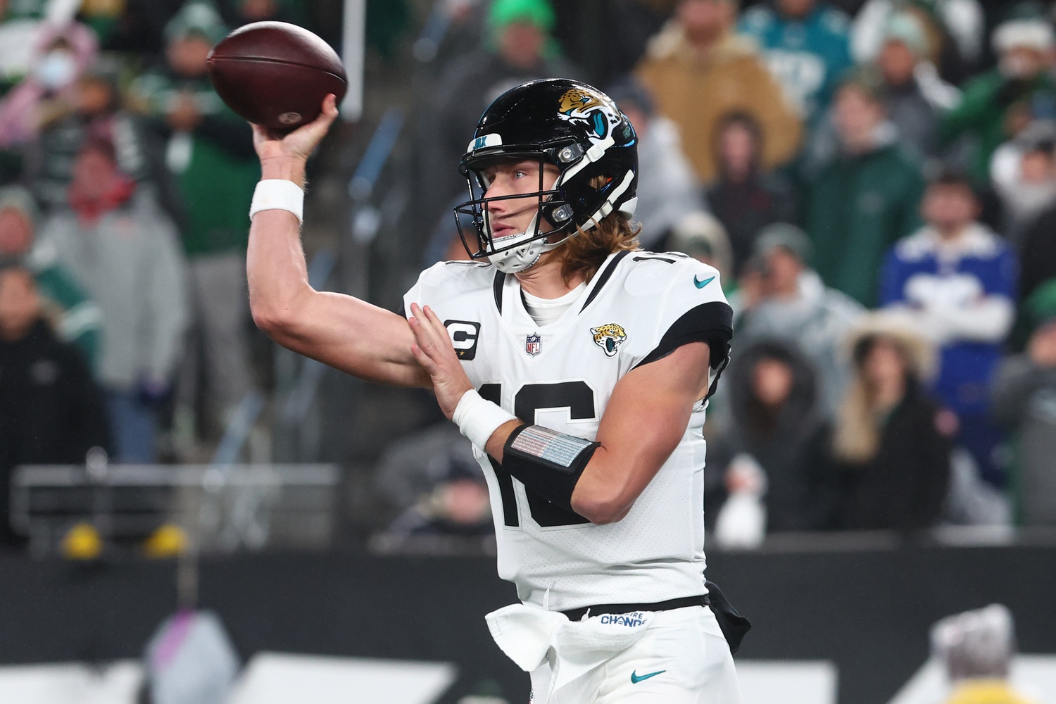 fantasy-football-nfl-week-17-start-em-sit-em-2022