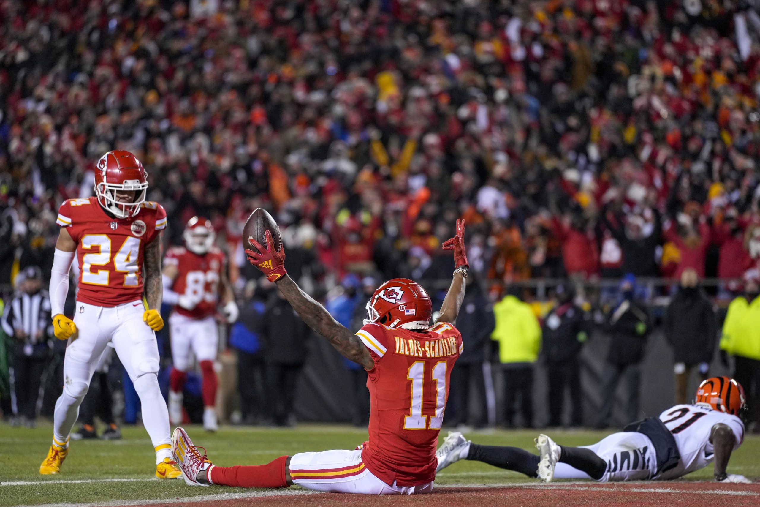 Long-shot Super Bowl Parlay Bets: Chiefs Lean On Marquez Valdes ...