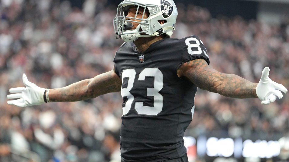 Do the Las Vegas Raiders still have to add a wide receiver