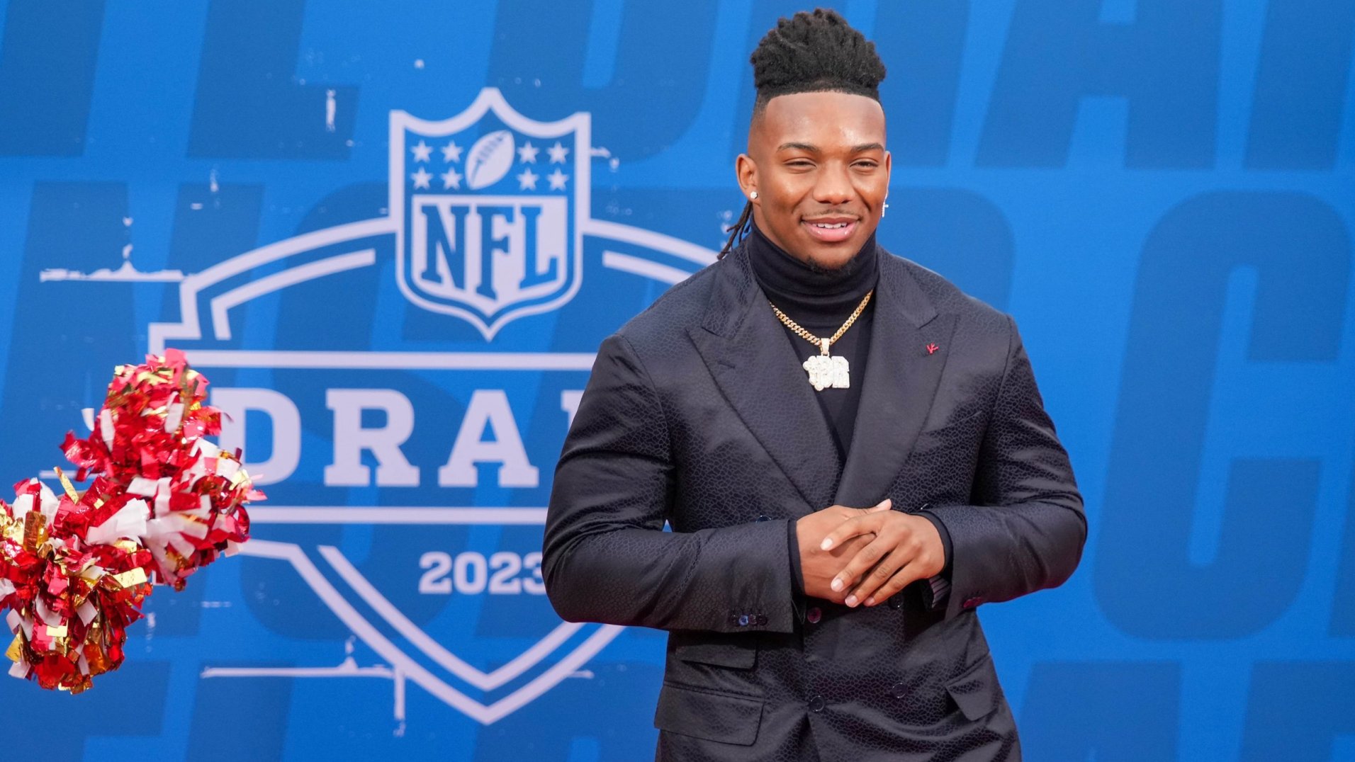 2023 Nfl Draft Texas Rb Bijan Robinson Lands With The Atlanta Falcons At No 8 Overall 