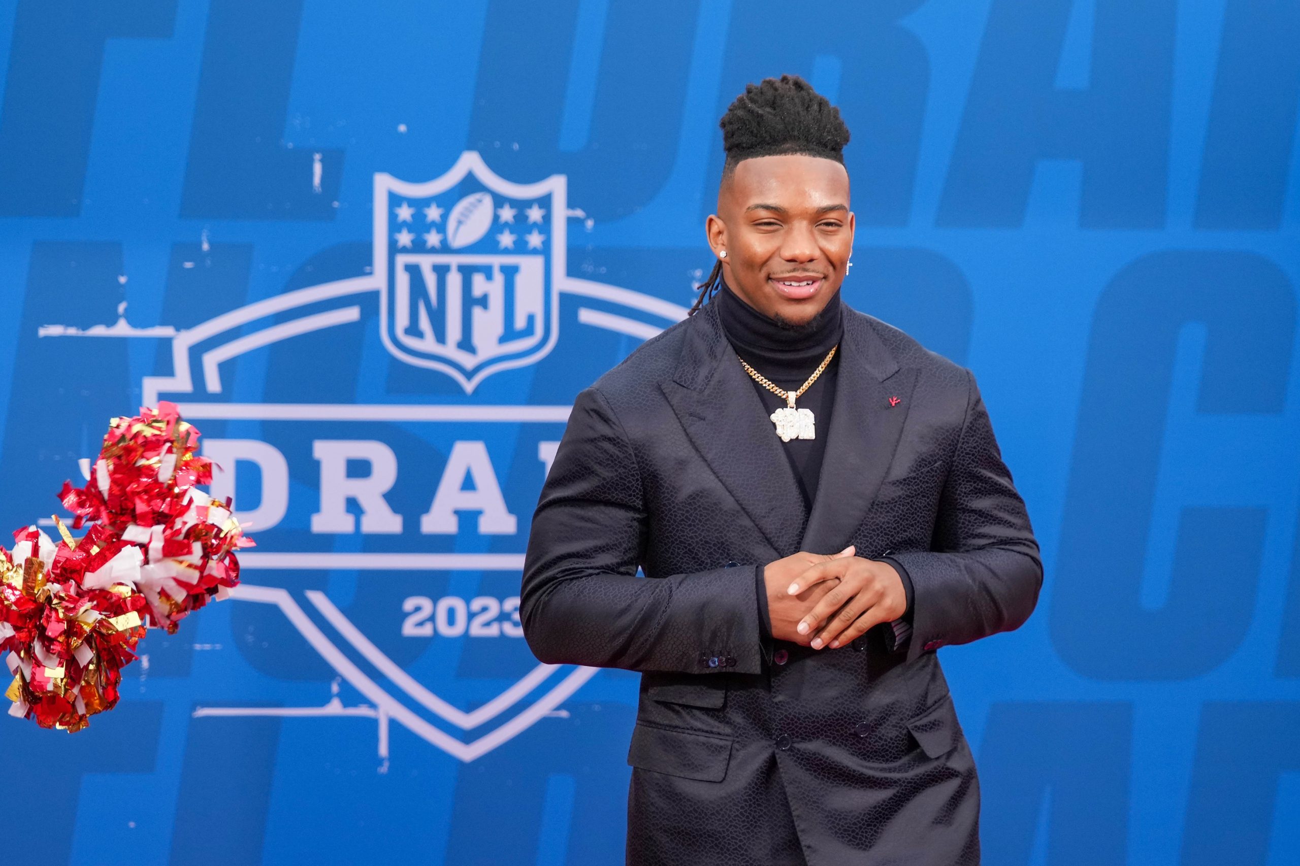 draft-2023-nfl-draft-texas-rb-bijan-robinson-lands-with-the-atlanta-falcons-at-no-8-overall