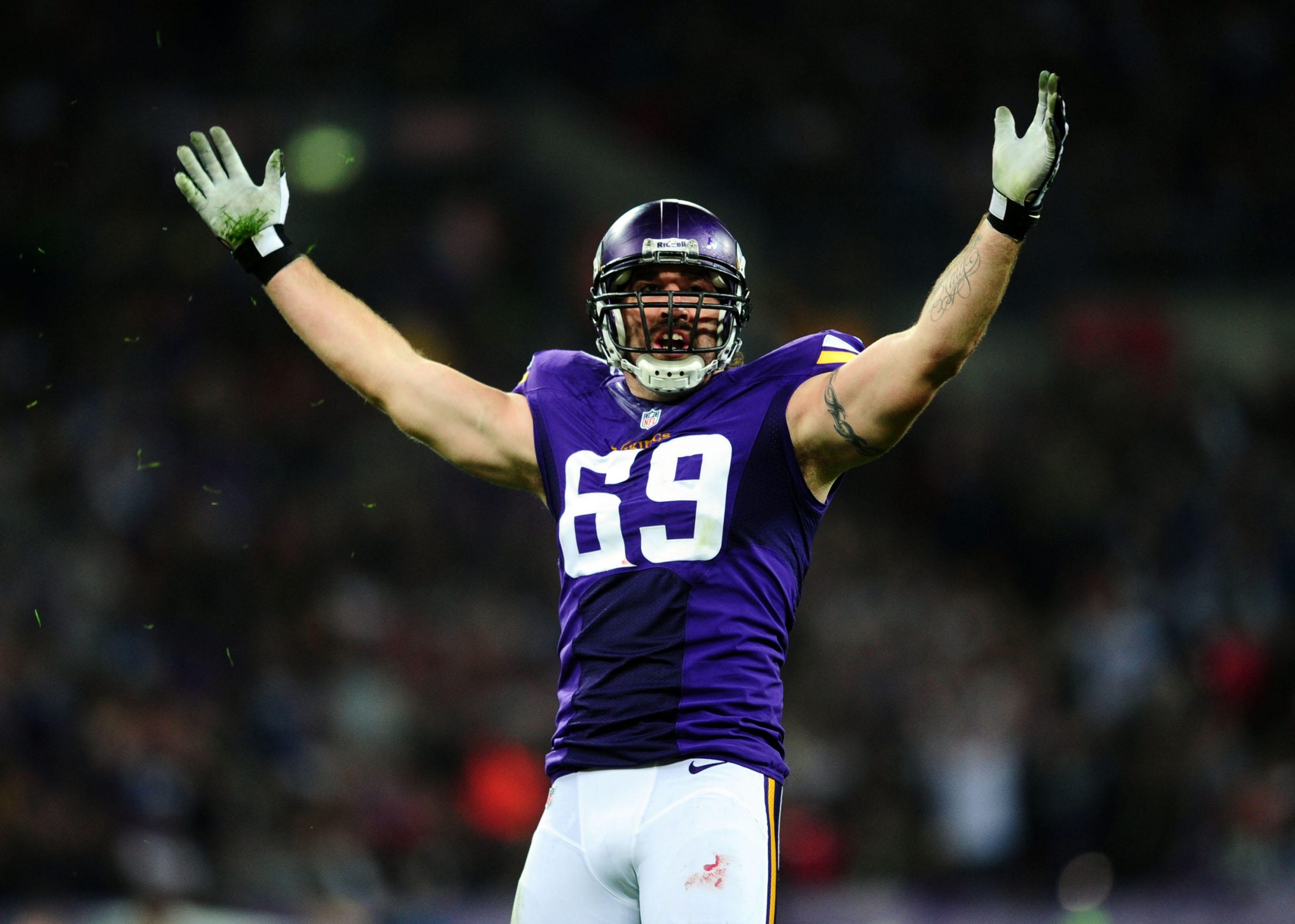 nfl-pff-record-book-edge-defender-signature-stats