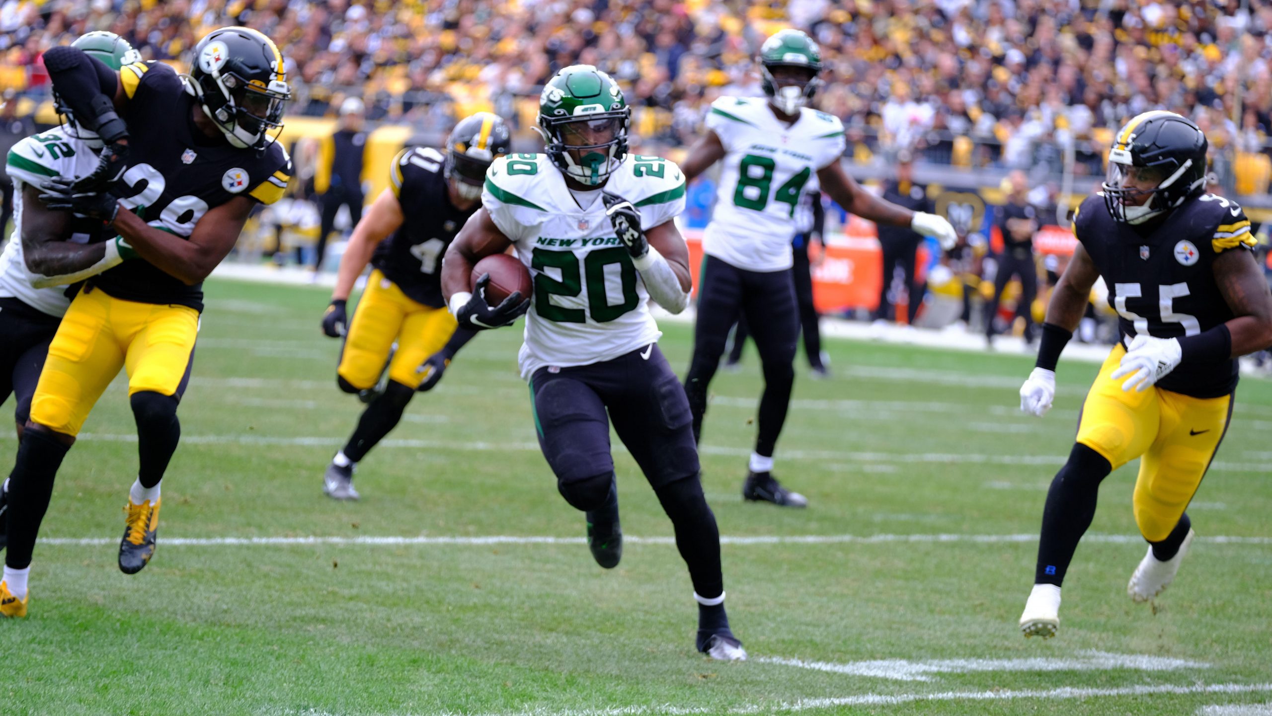 bet-nfl-2023-intriguing-futures-bets