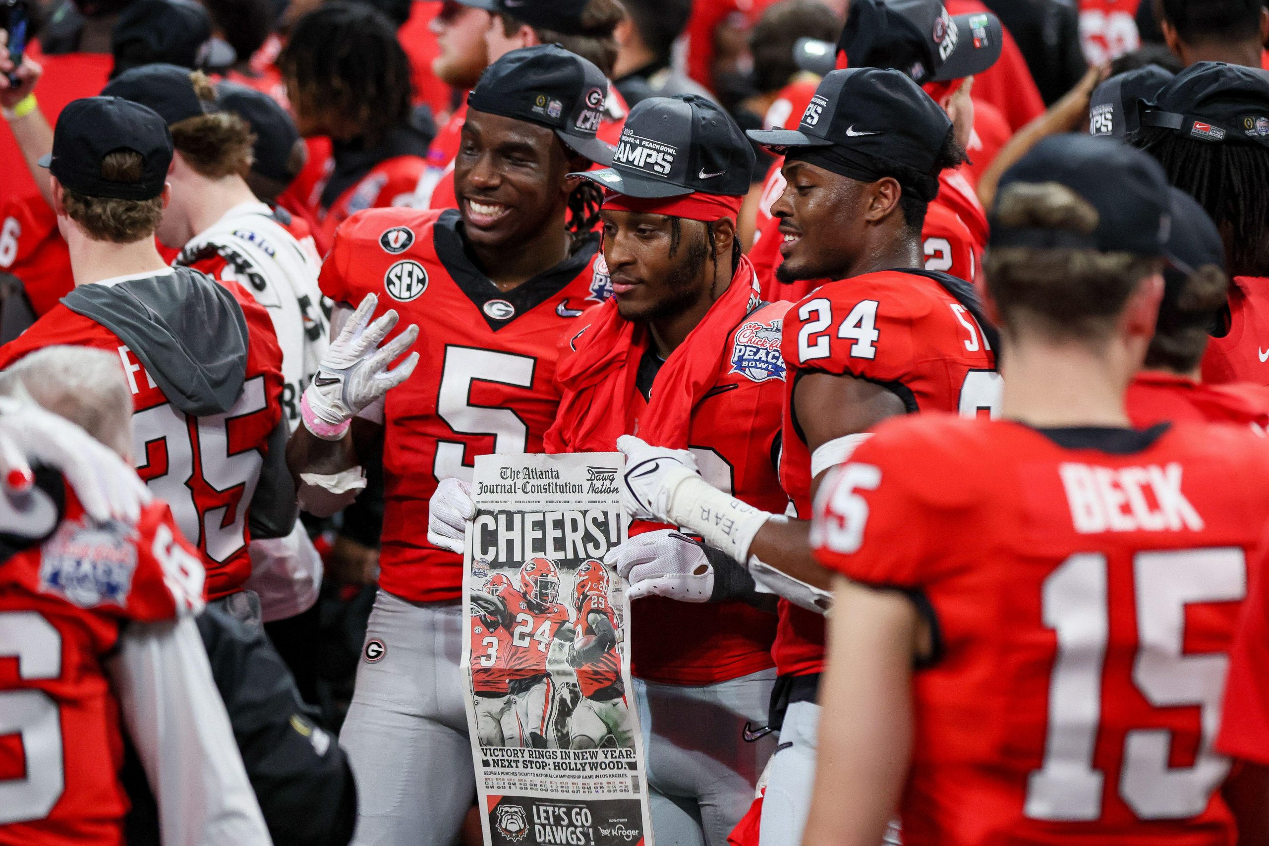 college-football-rankings-2023-comparing-the-ap-top-25-preseason-poll-to-pffs-rankings