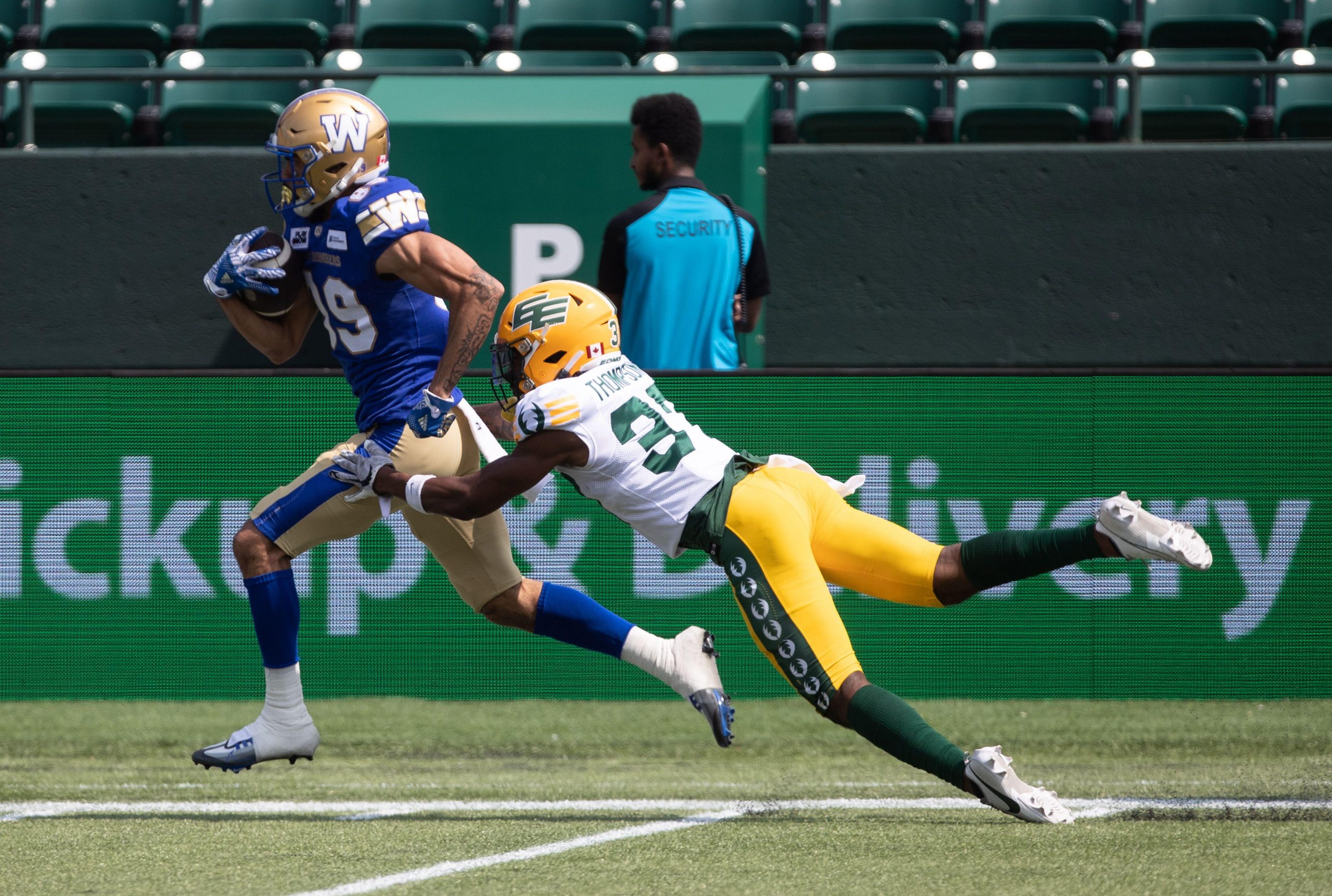cfl-week-10-preview-winless-elks-wr-kenny-lawler
