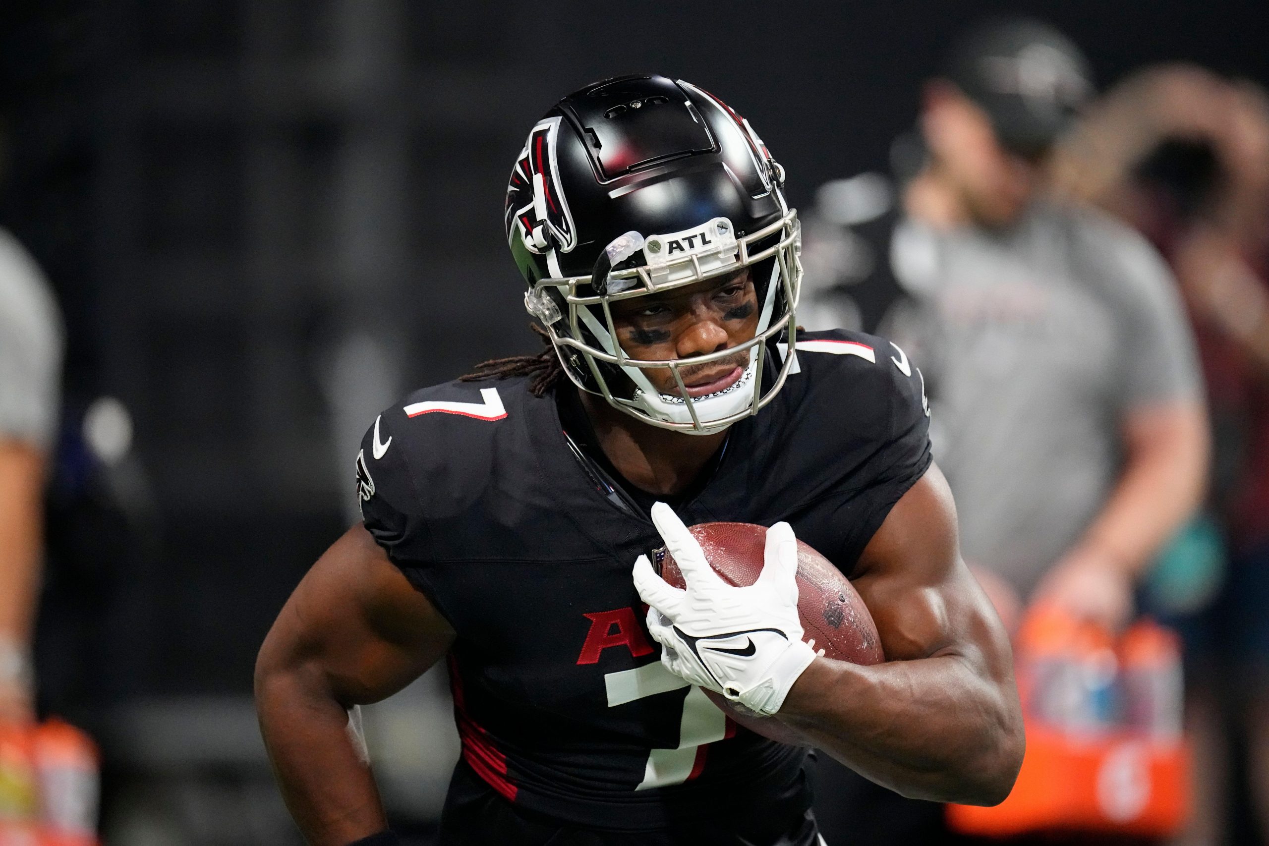 fantasy-football-mailbag-breakout-second-year-wide-receivers-bijan-robinson-vs-austin-ekeler-and-more