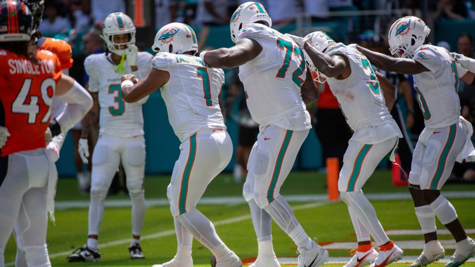 Speed, motion and the Miami Dolphins: What to make of the NFL's most potent  offense | NFL News, Rankings and Statistics | PFF
