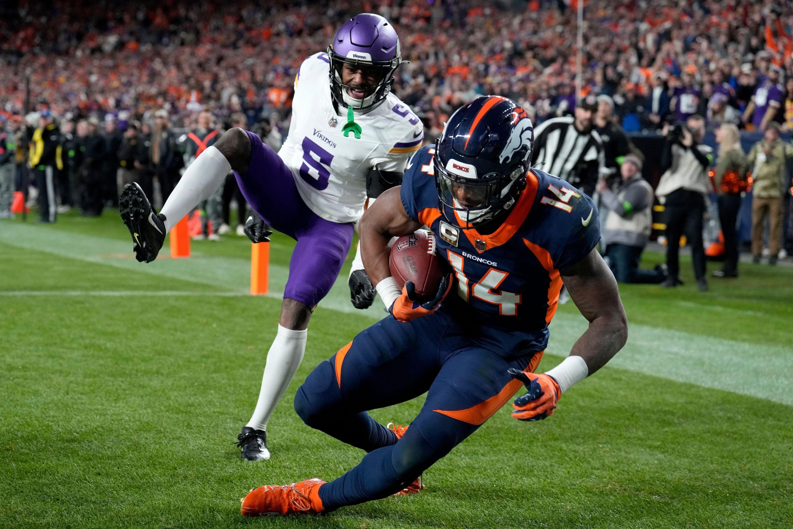 NFL Week 11 Game Recap: Denver Broncos 21, Minnesota Vikings 20