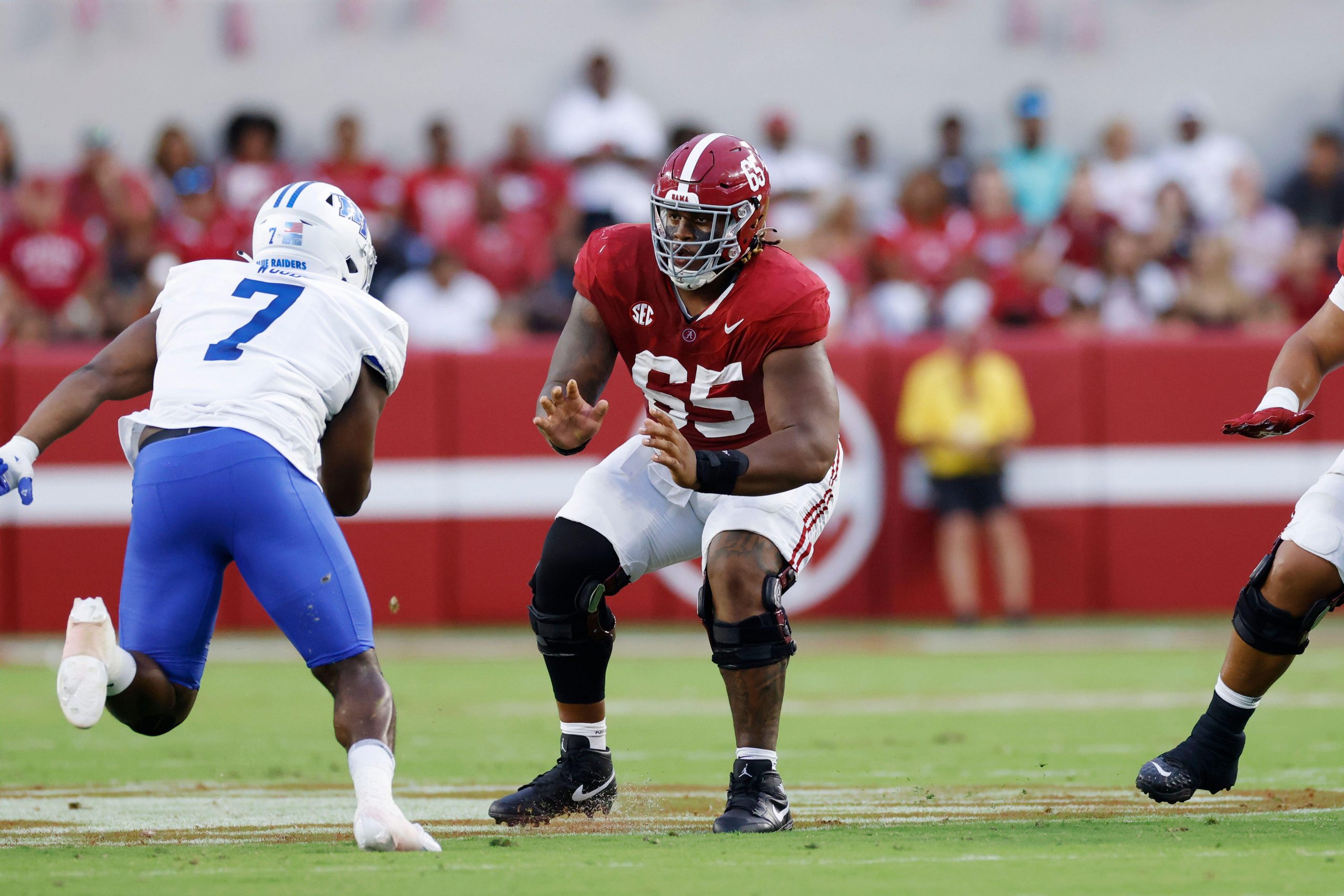 draft-dallas-cowboys-five-round-2024-nfl-mock-draft-jc-latham-tvondre-sweat-size