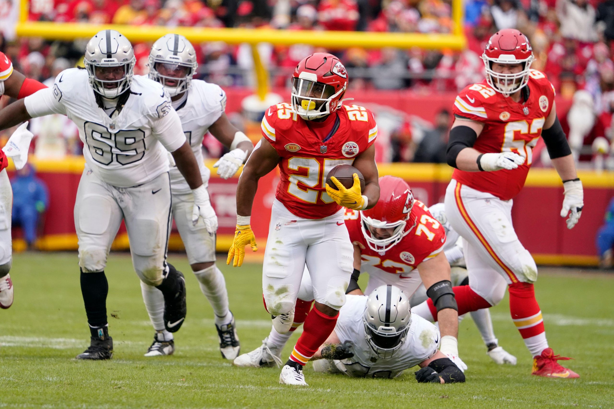 fantasy-football-nfl-week-17-waiver-wire-targets-2023