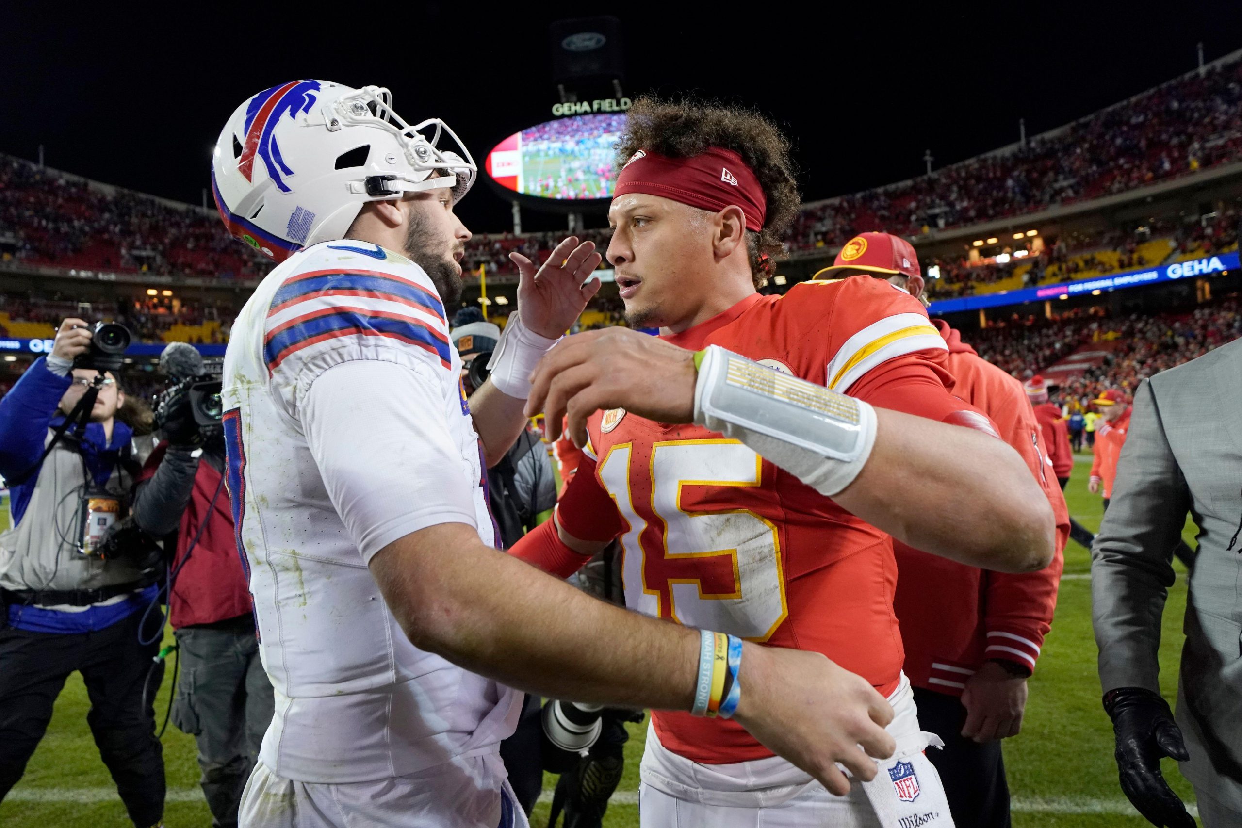 bet-nfl-divisional-round-betting-matchup-angles-bills-chiefs