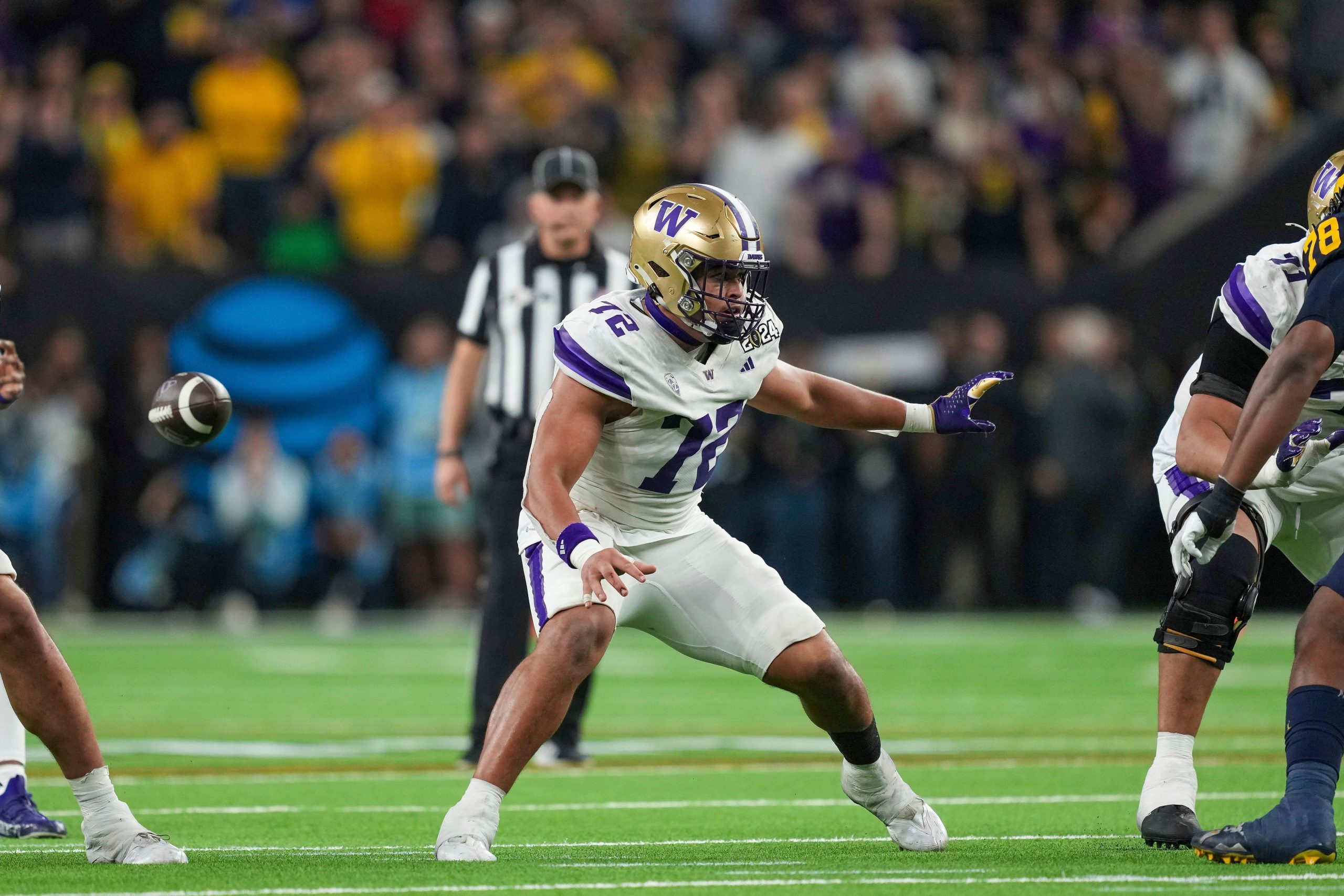 college-football-top-10-returning-interior-offensive-linemen-2024-season
