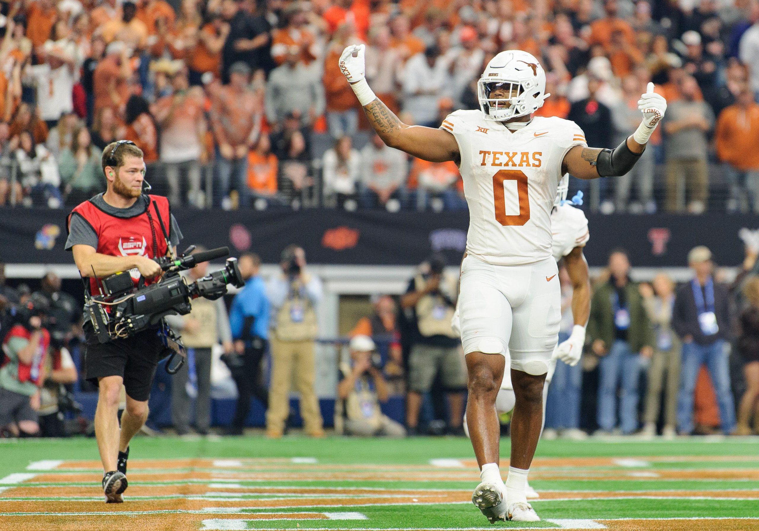 2024 NFL Draft Scouting Report: Texas TE Ja'Tavion Sanders