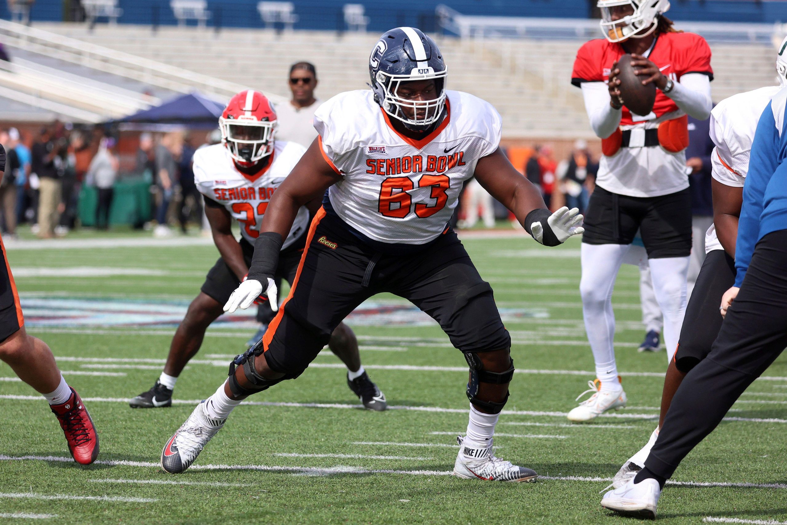 draft-2024-nfl-draft-scouting-report-uconn-iol-christian-haynes