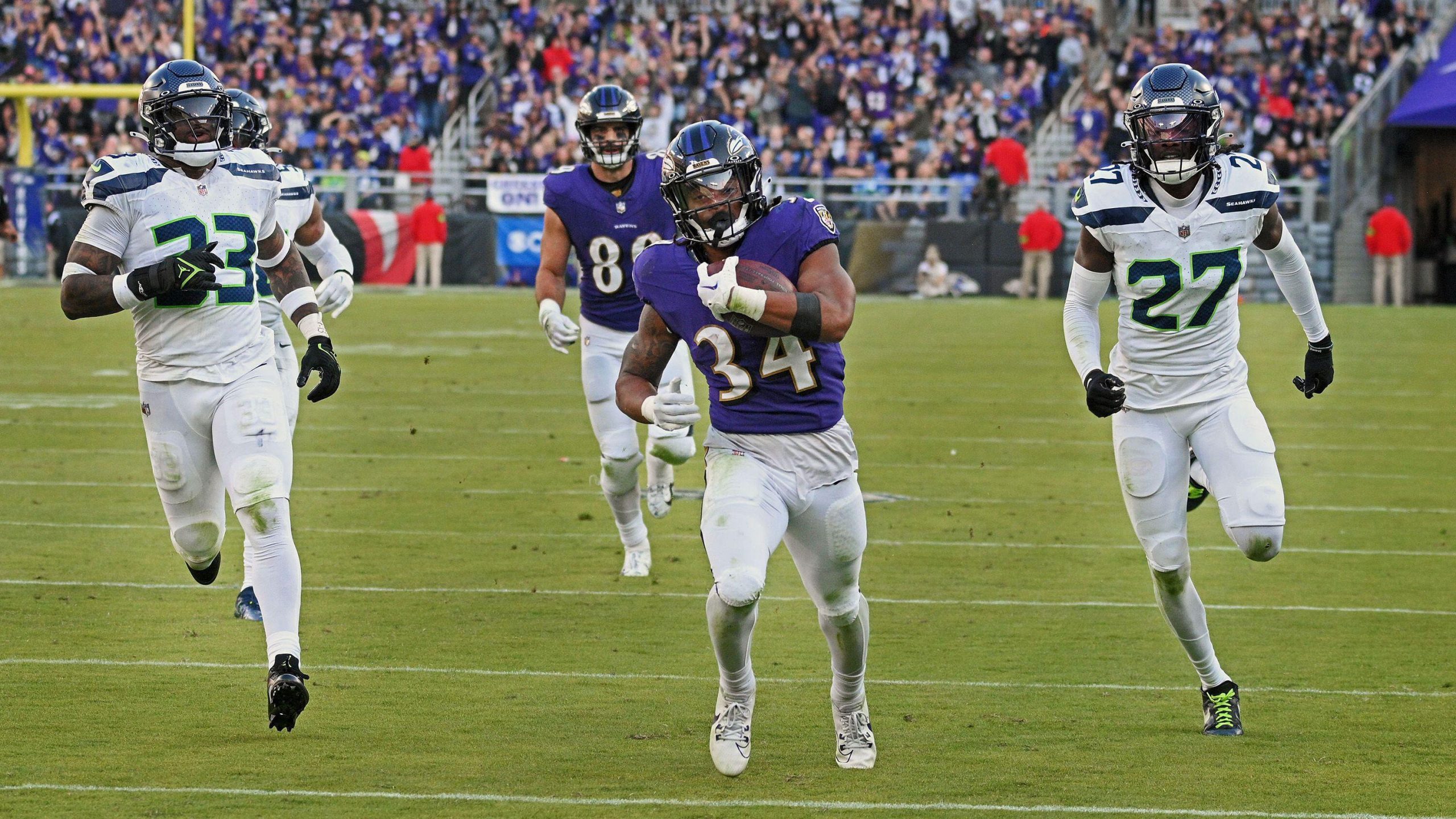 nfl-baltimore-ravens-breakout-candidates-rb-keaton-mitchell-lb-trenton-simpson-and-more