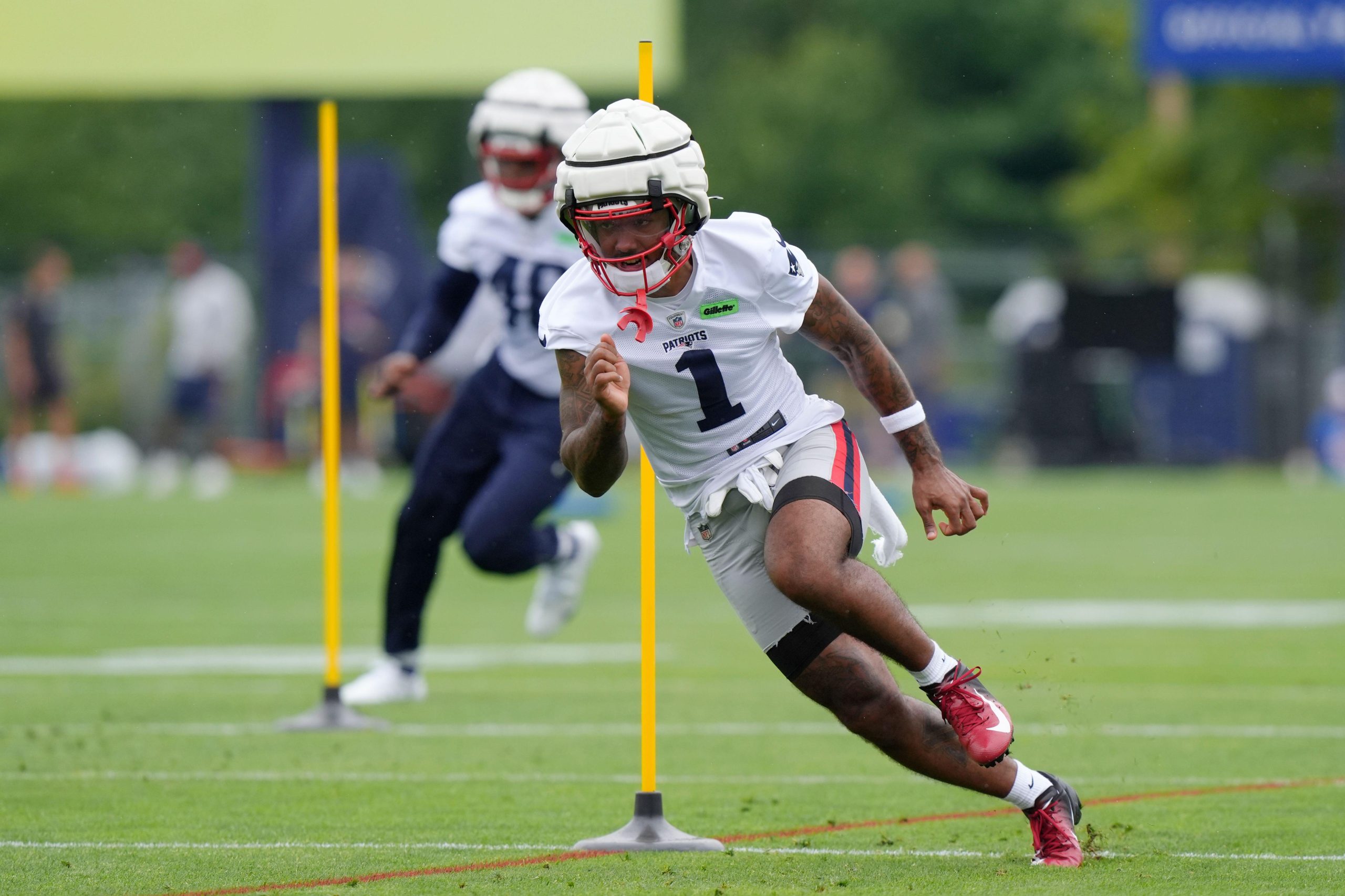 fantasy-football-top-10-sleepers-2024