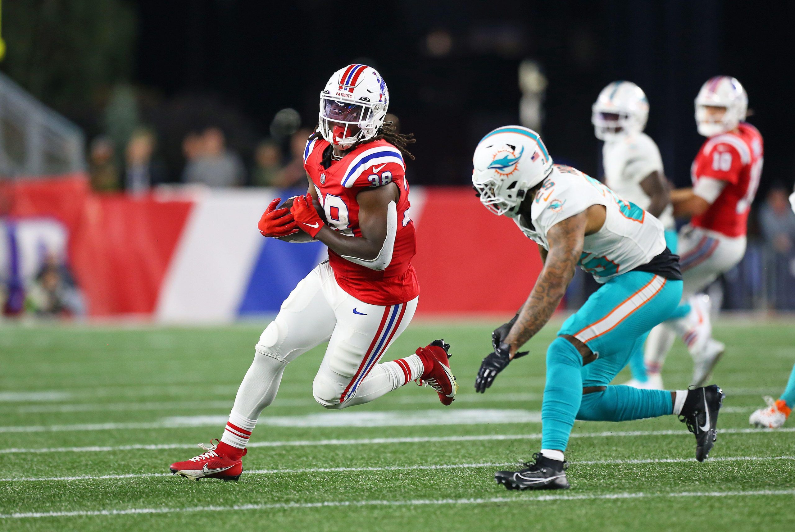 fantasy-football-player-profile-2024-new-england-patriots-rb-rhamondre-stevenson