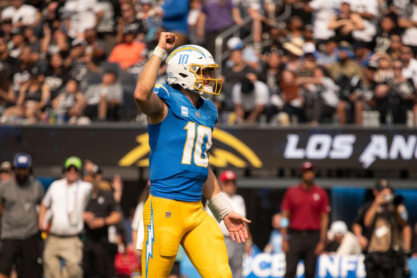 Quarterback Def Fantasy Football: QB/DEF streamers for Week 10