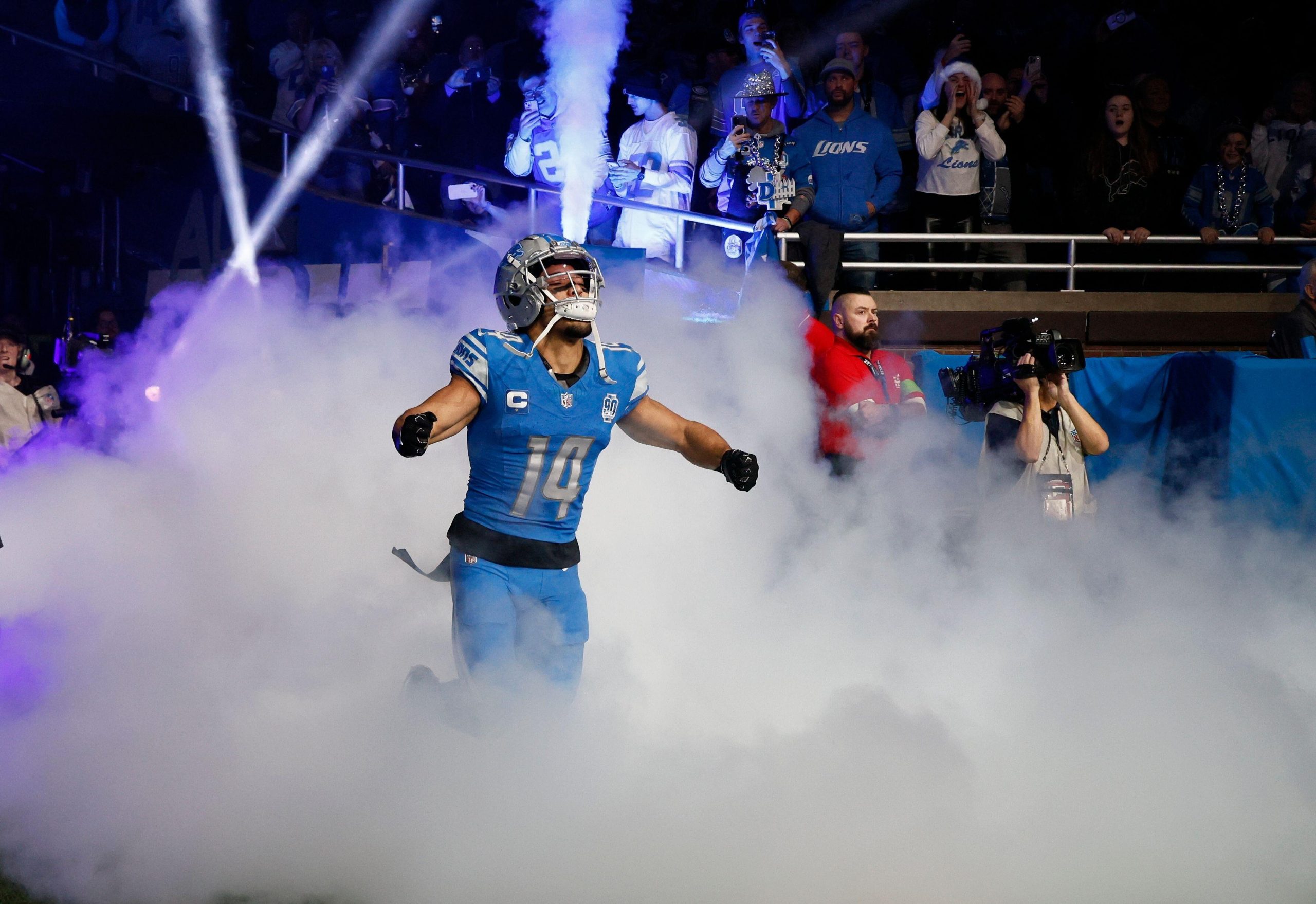 bet-nfl-week-1-favorite-player-prop-bets-pff-key-insights-2024