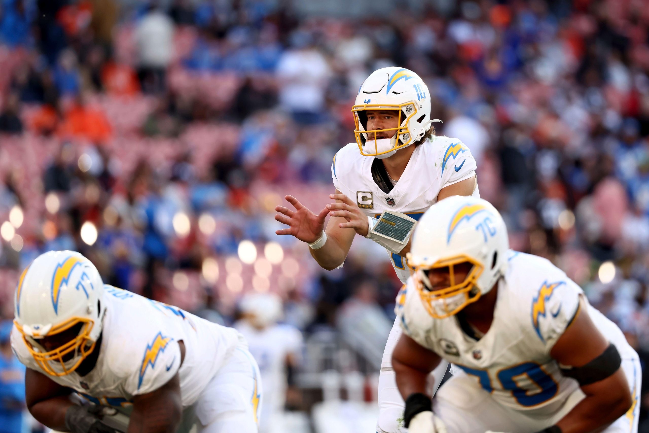 fantasy-football-fire-ice-top-starts-sits-and-sleepers-in-fantasy-football-for-week-11