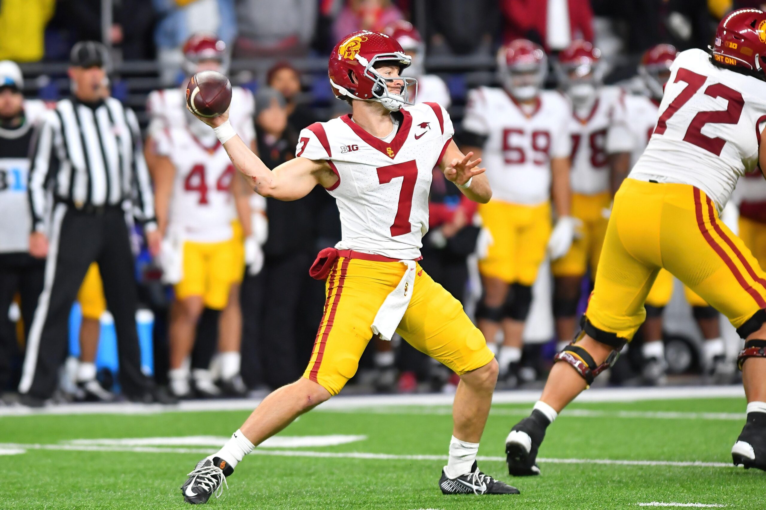 college-football-top-25-players-in-the-transfer-portal-2024