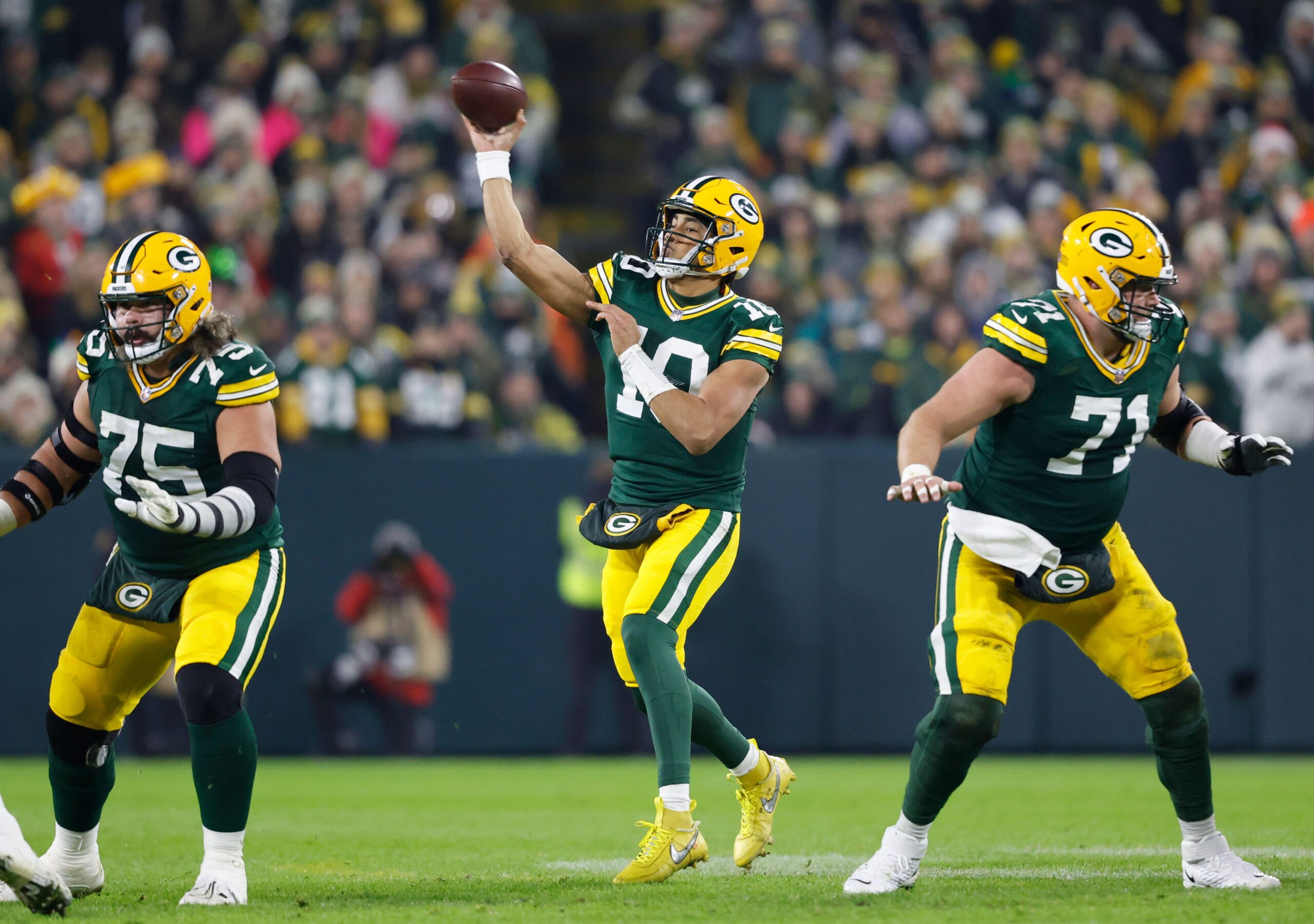 nfl-monday-night-football-statistical-review-week-16-saints-packers-2024