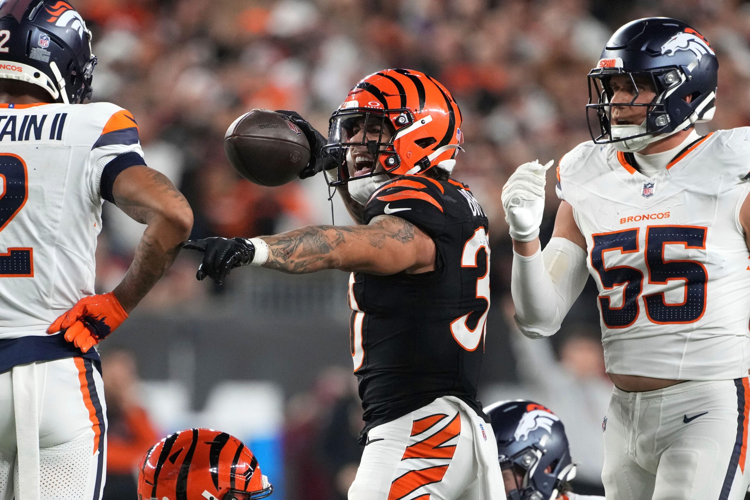 fantasy-football-biggest-surprises-of-the-2024-season-running-backs